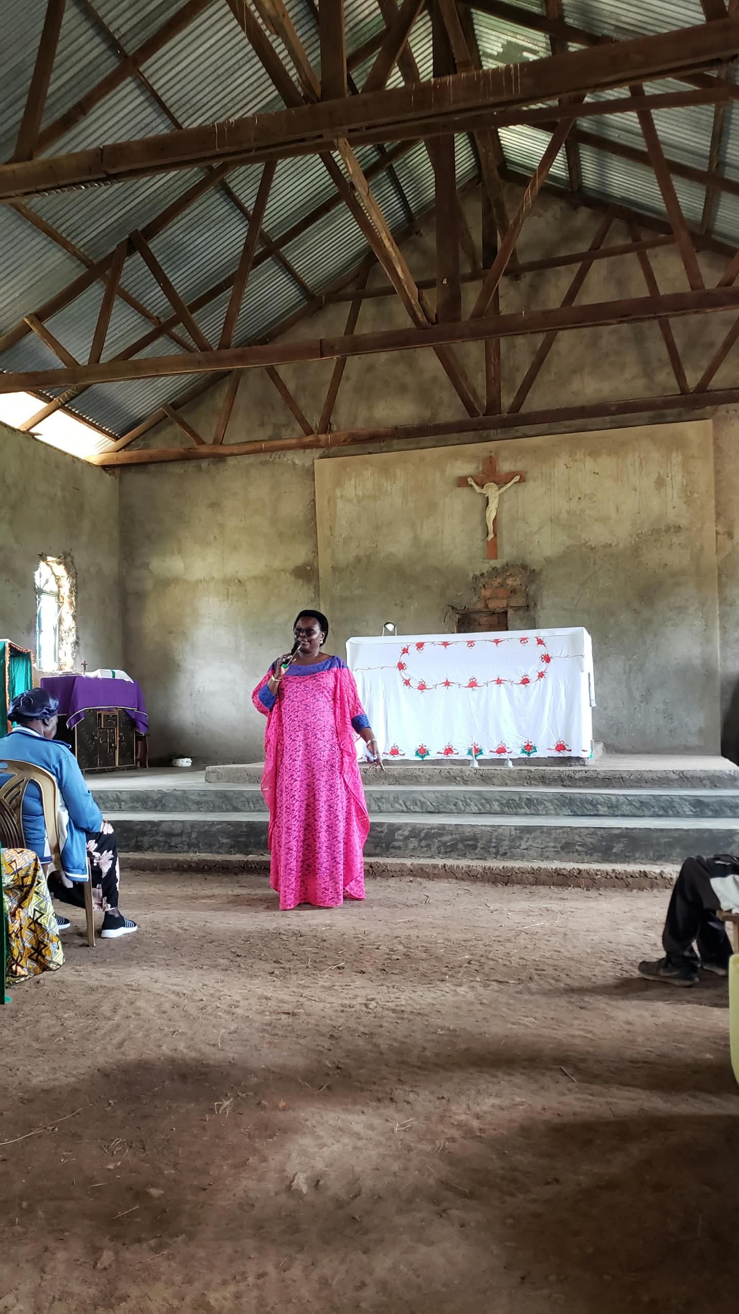 HON. KWIYUCWINY GRACE FREEDOM DONATES UGX 1 MILLION TO ST. STEPHEN CATHOLIC CHURCH IN ORA COUNTY-ZOMBO DISTRICT.   Ora County, Uganda — Hon. Kwiyucwiny Grace Freedom, Member of Parliament for Ora County, has contributed UGX 1,000,000 towards the developme